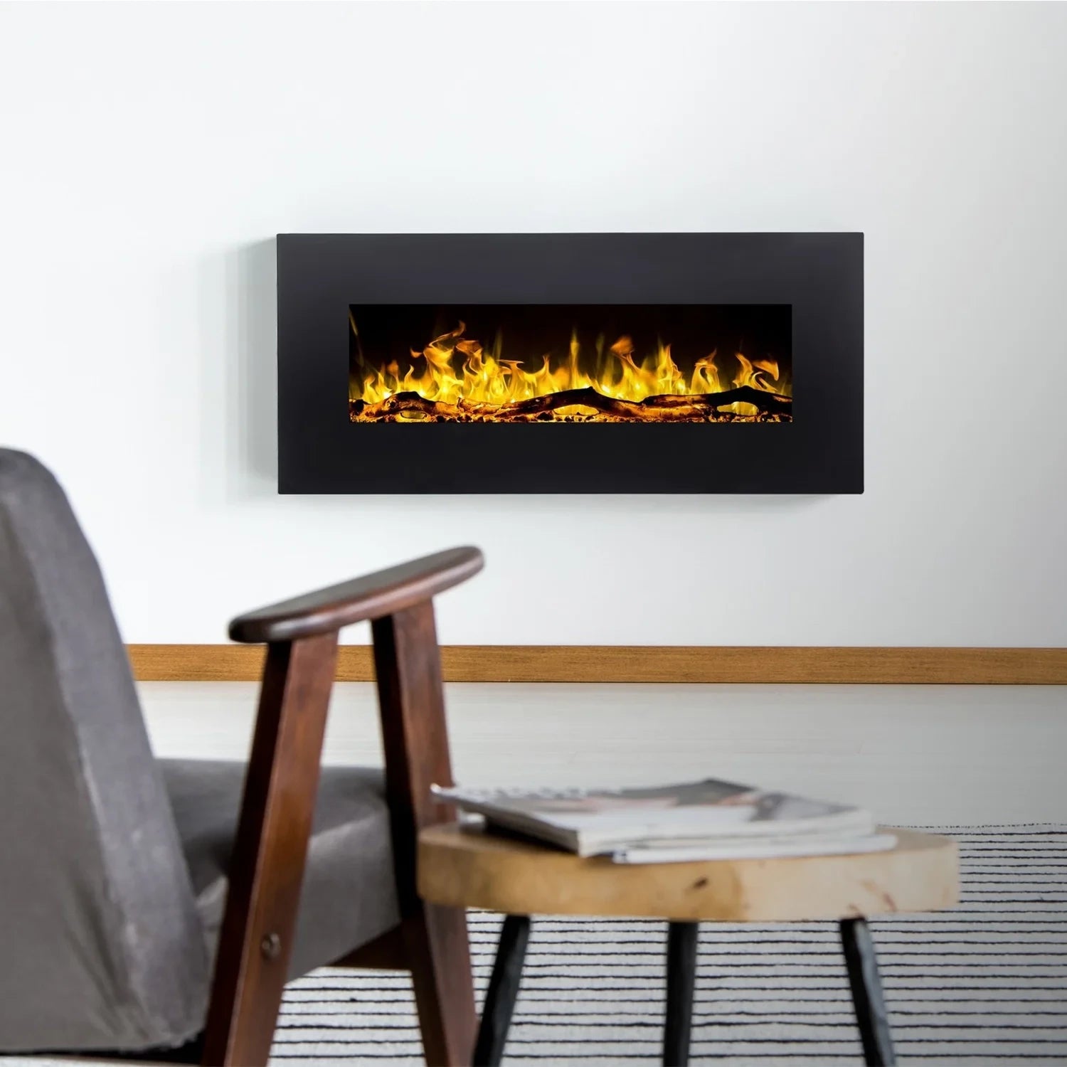 Dans la douceur d’une soirée, la cheminée électrique murale Albion 110 cm illumine votre intérieur sans chaleur, créant une ambiance raffinée et apaisante.